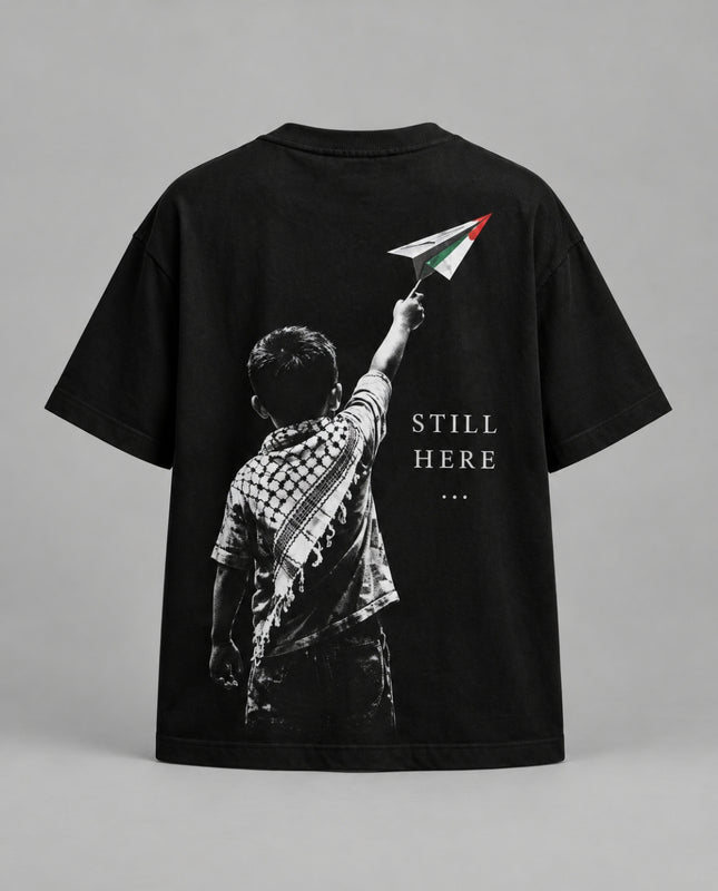 T-shirt — Palestine — La main levée — vue du dos, noir